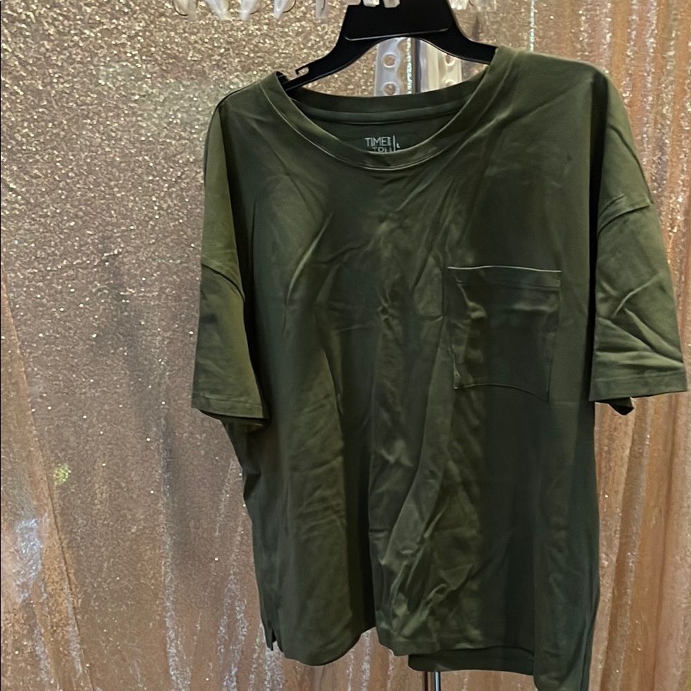 Time and Tru Olive Green Short Sleeve Pocket Tee